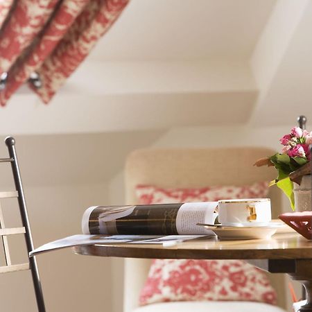 Hotel Le Central Trouville-sur-Mer Kamer foto